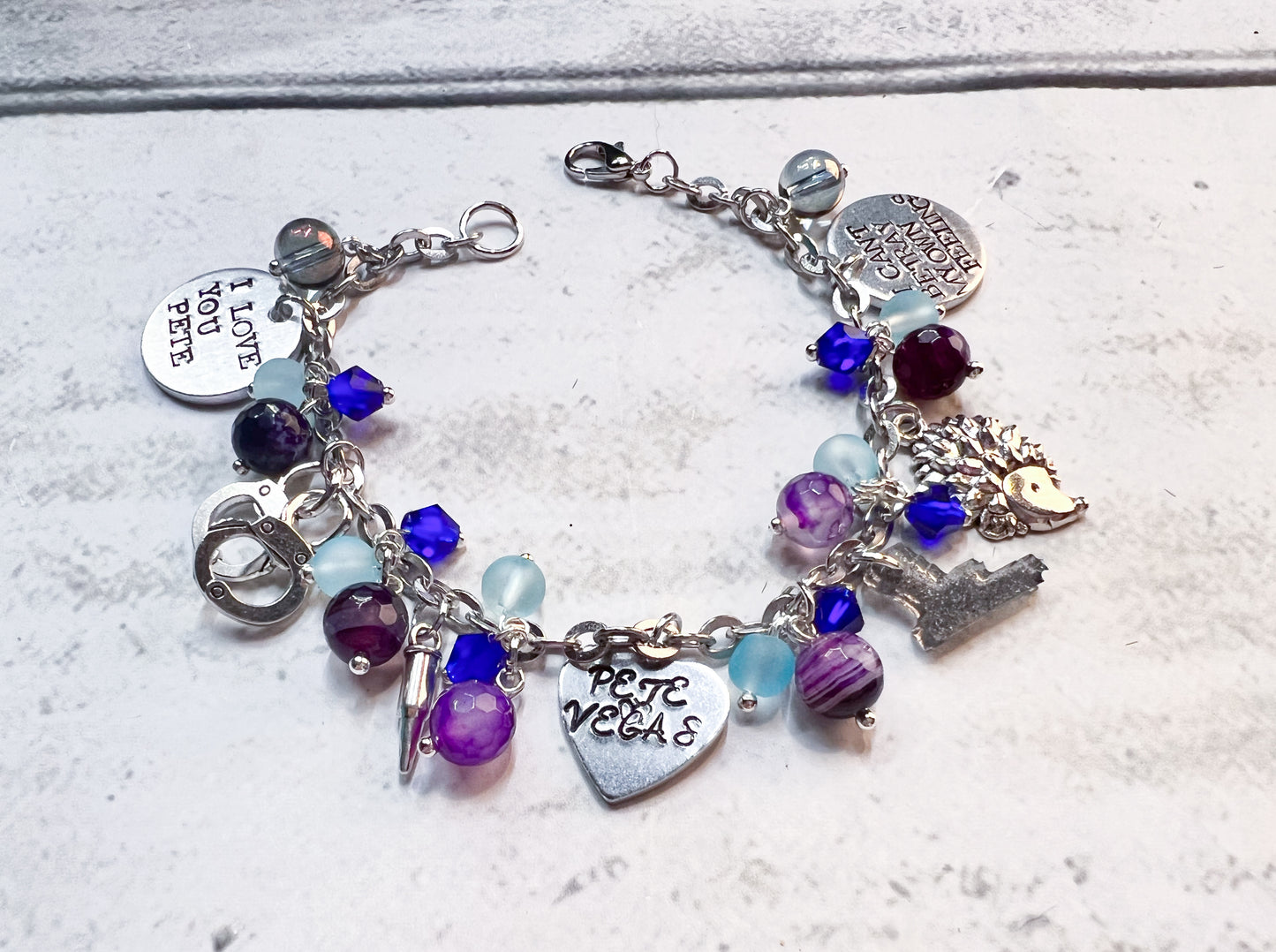 Vegas and Pete Gift Set